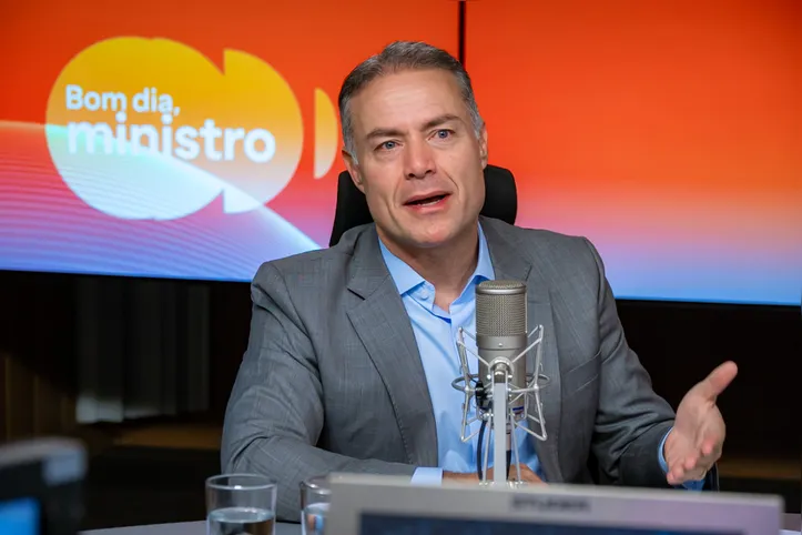 Renan Filho disse que Lula prometeu manter no ministério equipe responsável pelos projetos