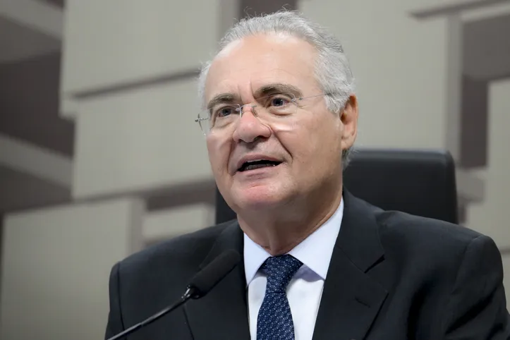 Renan Calheiros é o nome preferencial para encabeçar a disputa


À mesa, presidente da CAE, senador Renan Calheiros (MDB-AL). 

Foto: Andressa Anholete/Agência Senado