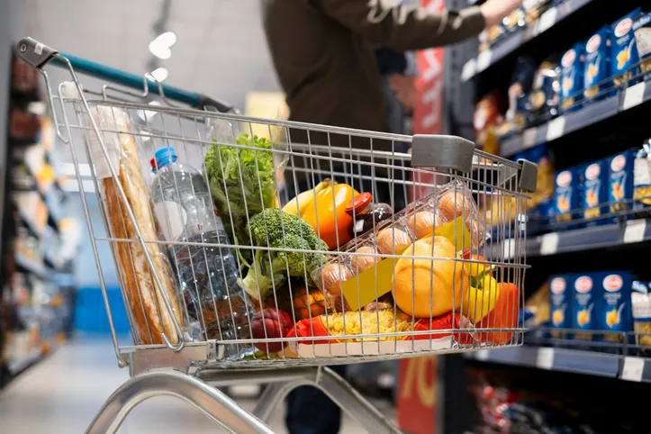 Ao fim do primeiro semestre deste ano, o alagoano gastou R$ 671,41 para ter acesso ao kit básico de comida