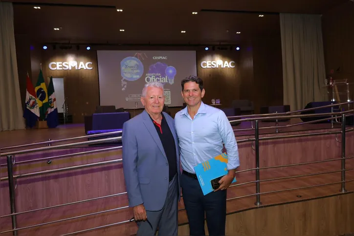 O vice-reitor do Cesmac, DOUGLAS APRATTO, e o pró-reitor de Gestão e Planejamento, JOÃO RODRIGUES SAMPAIO NETO, participaram da abertura da Jornada Pedagógica 2026, com programação voltada ao bem-estar, integração e pertencimento acadêmico