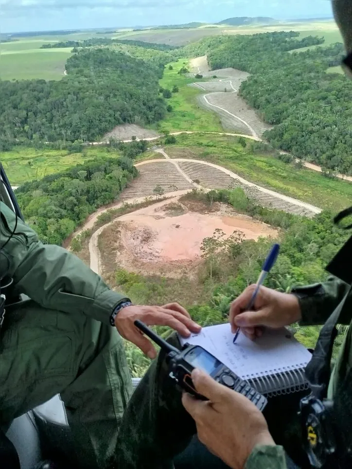 Fiscalização aconteceu em áreas de proteção ambiental
Fiscalização aconteceu em áreas de proteção ambiental.
