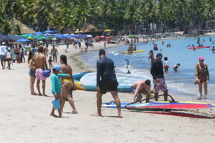 Alta temporada turística no estado incrementa emprego de guias