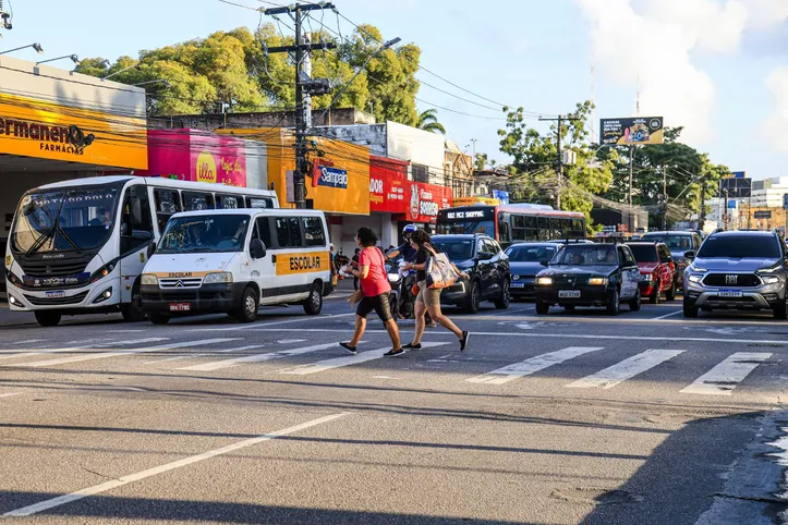 Imagem ilustrativa da imagem Frota de Alagoas envelhece e 30% dos carros têm mais de 20 anos, diz Detran