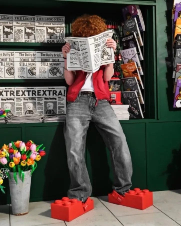 Imagem ilustrativa da imagem Lego x Crocs: collab traz calçado inusitado