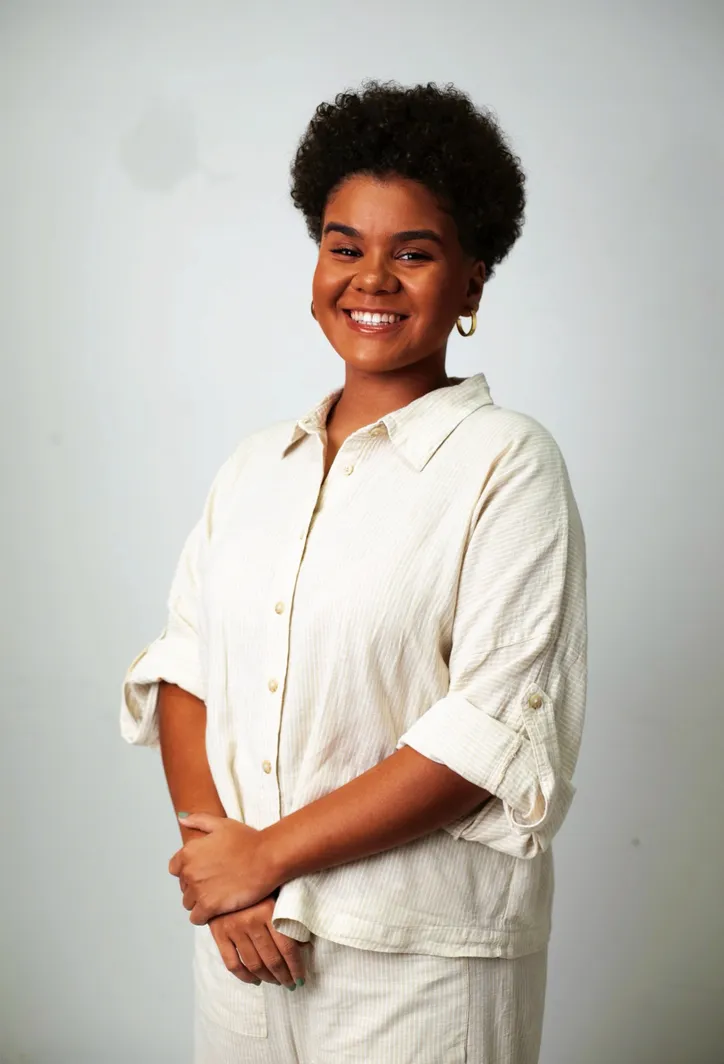 Giovanna Lunetta lança o  livro “Chorar é coisa de gente grande”