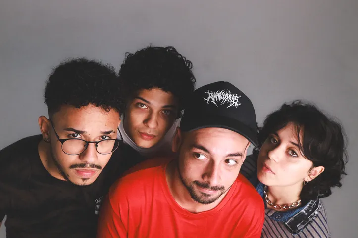 Banda Quarto Vazio se apresenta no Carambola Lab