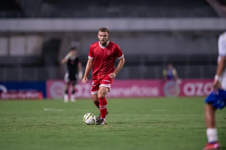 Fábio Alemão é dúvida no setor defensivo do CRB para o clássico