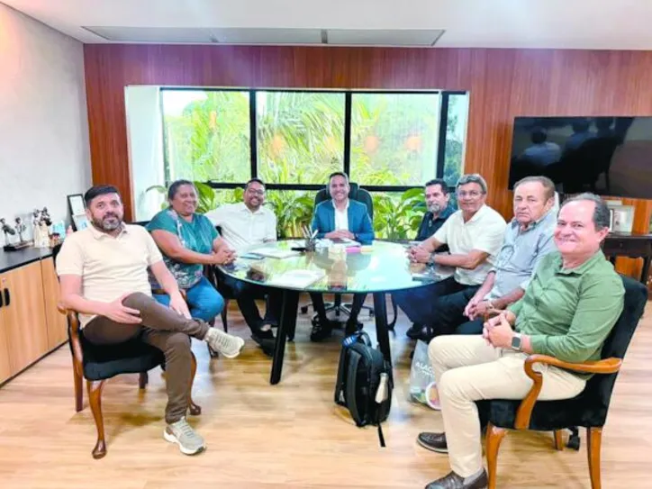 Participaram da agenda de trabalho o presidente da Unicafes-AL, Antonino Cardozo; o vice-presidente Roberto Moura; o diretor-tesoureiro, Edivaldo Junior; a diretora Maria José Alves; e os dirigentes Francisco Souza e Eloízio Lopes