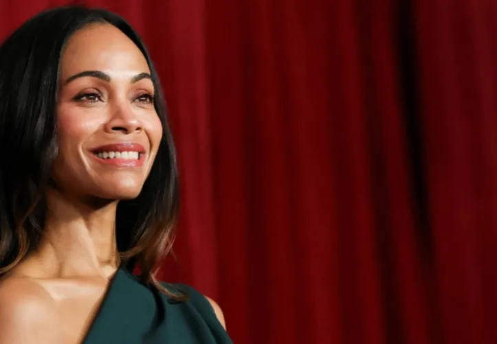 Zoe Saldaña se tornou a atriz de maior bilheteria da história do cinema