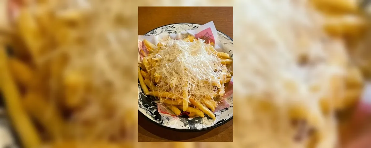 Batatas trufadas, milkshake de pistache no Rocca Burger