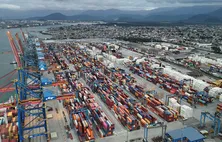 Brasil tem superávit comercial de US$ 4,3 bi em janeiro, diz Mdic