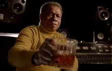 Brasileiro que tocou com Michael Jackson vai ganhar filme