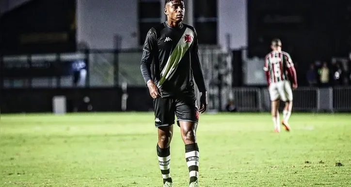Novo reforço do CRB, Lyncon, de 20 anos, vem da base do Vasco