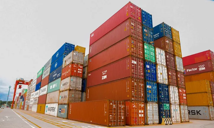 Desde 2023, foram abertos 535 novos mercados para produtos