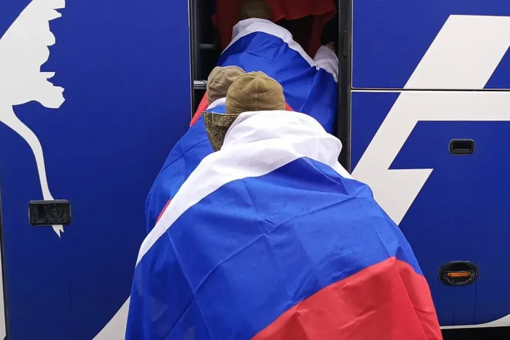 Rússia e Ucrânia chegam a acordo e trocam 314 prisioneiros de guerra