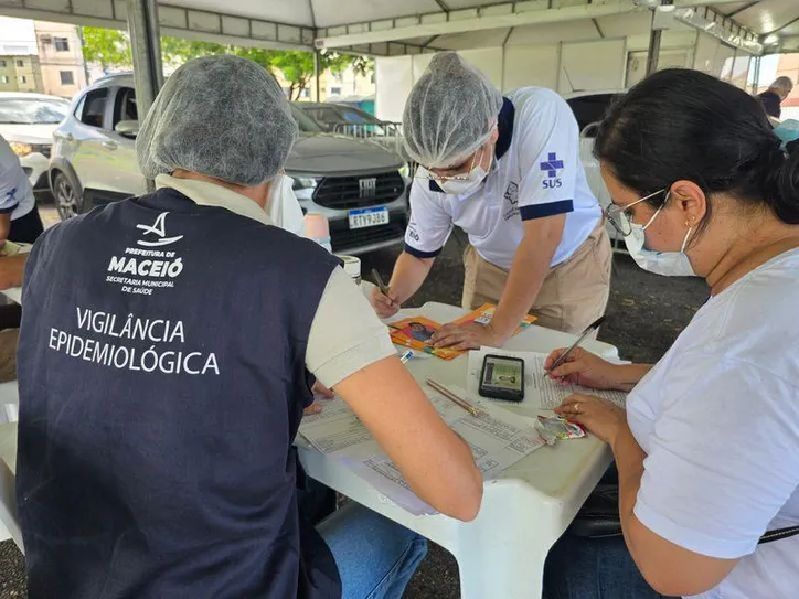 Ao todo, 15 postos de saúde realizam a vacinação de bloqueio