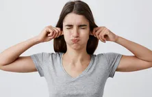 Viver sem poder se esconder: os desafios de quem tem Tourette