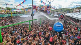 Carnaval se despede com tradição, mela-mela, frevo e folia em Alagoas