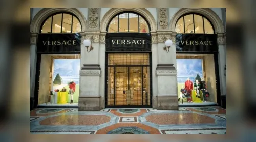 Atelier Versace volta à maison após dez anos - Imagem