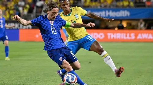 Brasil vence Croácia no último jogo antes de convocação: 3 a 1 - Imagem