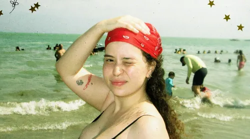 Cantora alagoana celebra nova fase com o single “É assim que deve ser” - Imagem