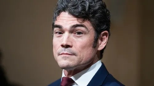 Chefe do contraterrorismo dos EUA renuncia e critica guerra - Imagem