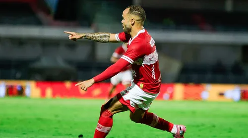 CRB vence o Figueirense e vai à 5ª fase da Copa do Brasil: 1 a 0 - Imagem