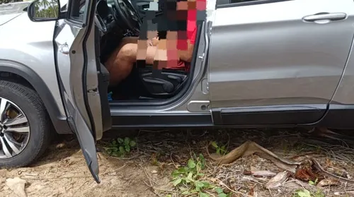 Empresário é executado com tiro na cabeça dentro de carro em Riacho Doce - Imagem