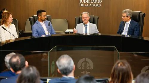 Encontro do Tribunal de Justiça de AL discute avanços e desafios do Sistema Nacional de Adoção - Imagem