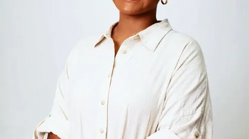 Entre o verso e o sentir, a poesia da arapiraquense Giovanna Lunetta - Imagem