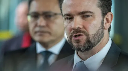 Fazenda pede que Receita Federal automatize declaração anual do IR - Imagem