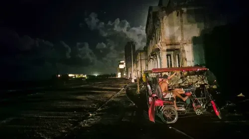 Cuba é palco de apagões após esgotar reservas de combustível - Imagem