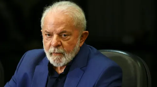 Lula cancela ida ao Chile para posse de novo presidente - Imagem