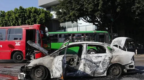 Morte de líder de cartel provoca onda de violência no México - Imagem