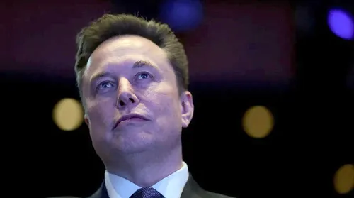 Musk lidera lista de bilionários da Forbes com US$ 839 bilhões - Imagem