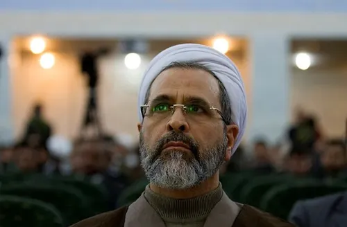 Governo iraniano nomeia Alireza Arafi como líder supremo interino