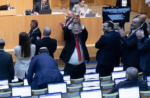 Israel aprova pena de morte para palestinos condenados por terrorismo

morte para palestinos condenados por terrorismo