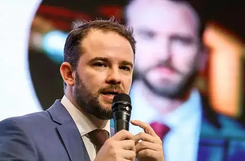 Lula anuncia Dario Durigan para lugar de Haddad na Fazenda