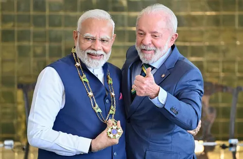 Lula chega à Índia e primeiro compromisso é cúpula sobre IA