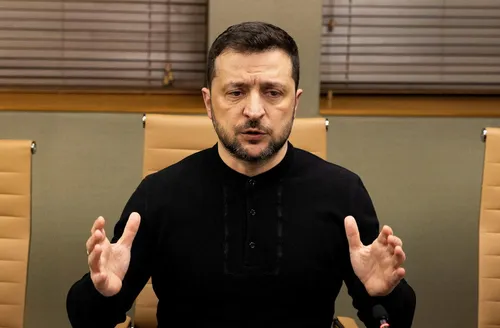 Zelensky ameaça atacar Rússia durante festa do Dia da Vitória