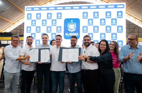 Paulo entrega pacote de investimento de R$ 6 mi em Maribondo