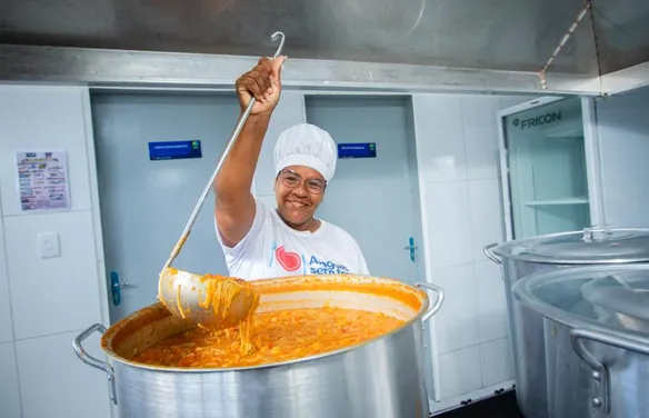 Fábrica de Sopa do Ceasa produzirá 15 mil litros por mês para combate à fome