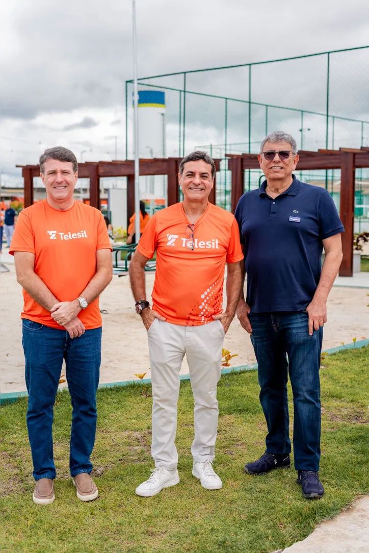 GASPAR BRÊDA, ALFREDO BRÊDA e OSMAN RAMIRES, sócios da Telesil Engenharia, comemoram a divulgação do Ranking INTEC 2026, que apontou a construtora como a 14ª maior do país, a 2ª do Nordeste e a 1ª de Alagoas