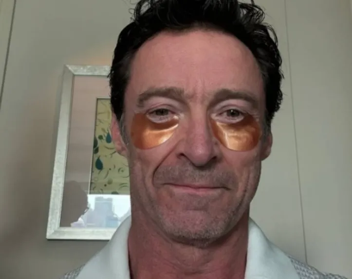 Imagem ilustrativa da imagem Adesivos nos olhos são nova técnica de skincare masculino; conheça