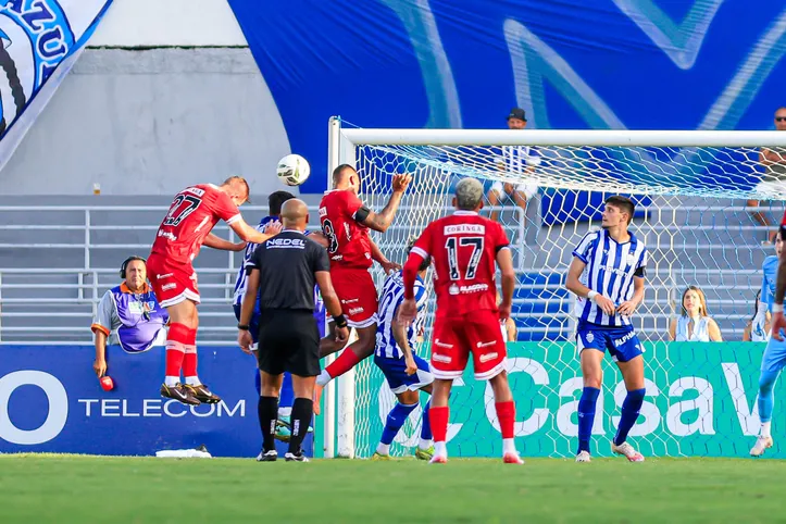 Na 1ª fase do Alagoano, CSA e CRB ficaram no empate por 1 a 1