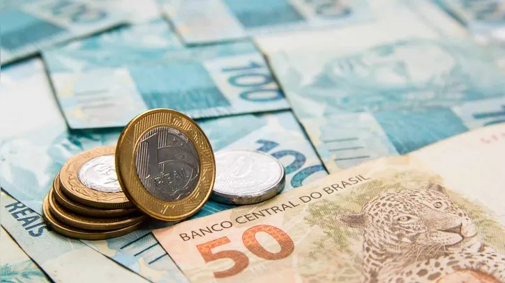 Custo de vida médio mensal do brasileiro é de R$ 3.520