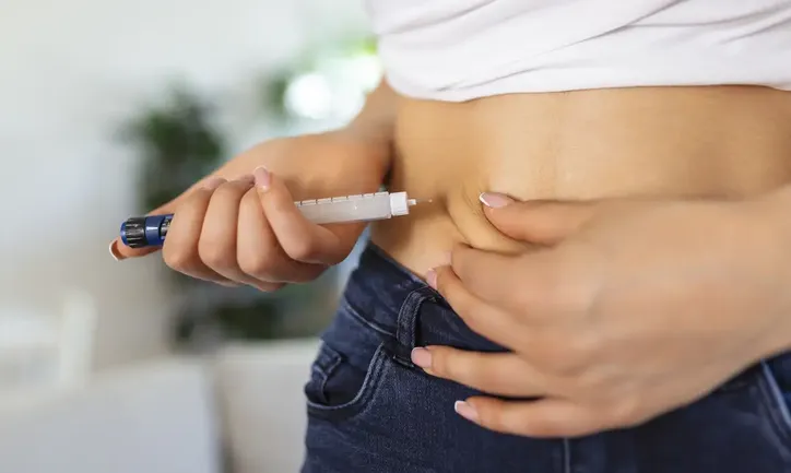 O monitoramento médico, segundo a Anvisa, é motivado pelo risco de eventos adversos graves