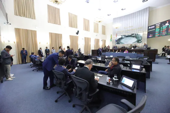 Deputados aprovaram o projeto encaminhado pelo Executivo