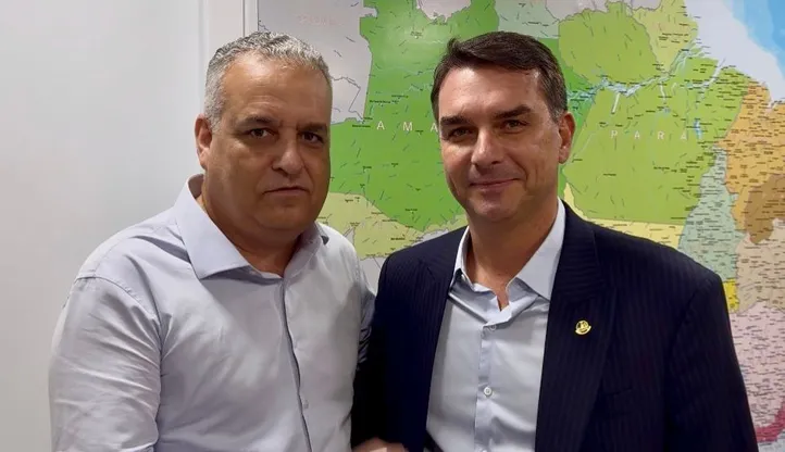 Alfredo Gaspar saiu em defesa de Flávio após a divulgação de conversas entre o senador e Vorcaro