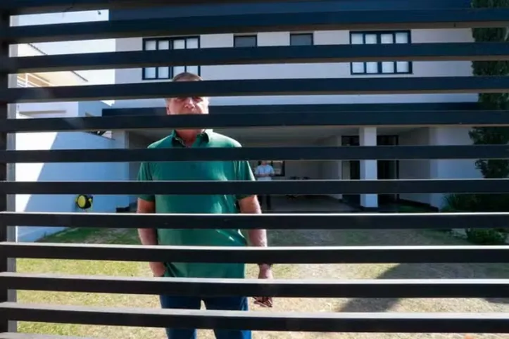 Bolsonaro deixou o hospital e seguiu para sua casa em Brasília